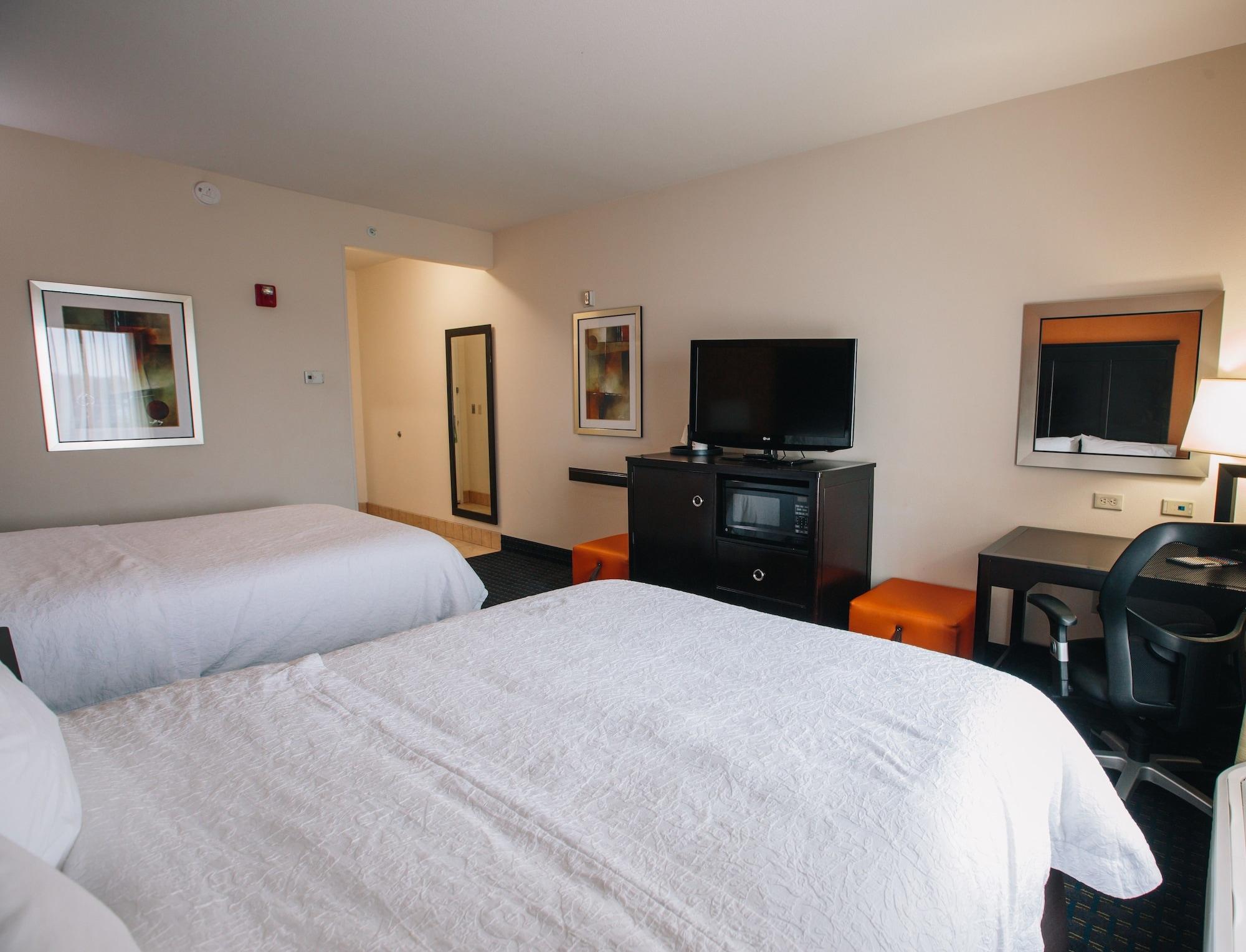 Hotel Hampton &