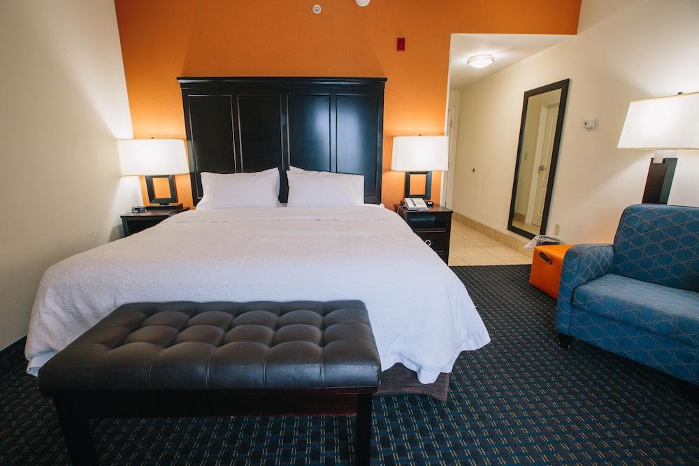 Hotel Hampton & 3*