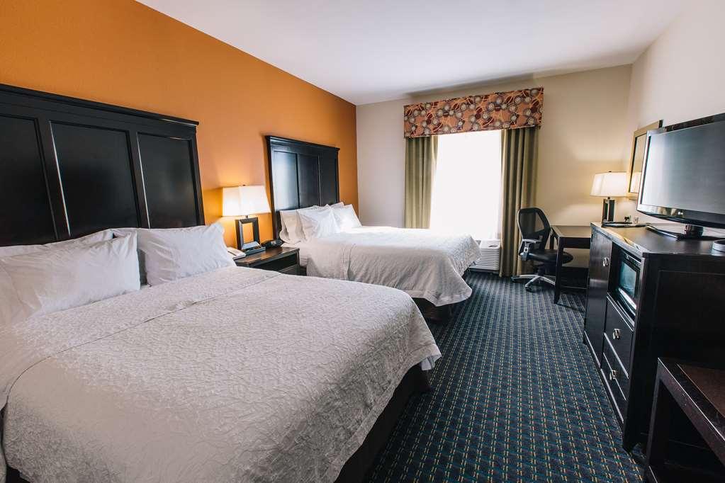 Hampton & Hotel 3*