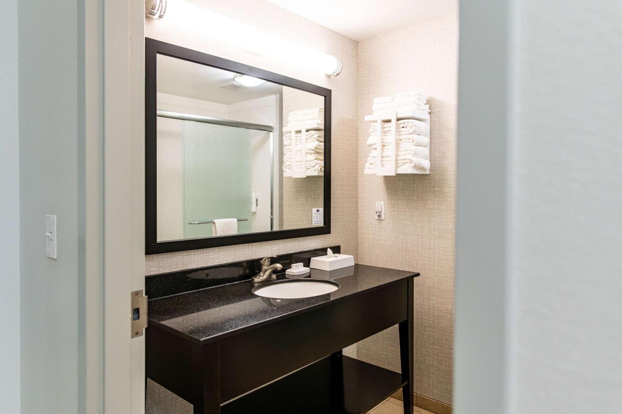 Hotel Hampton &